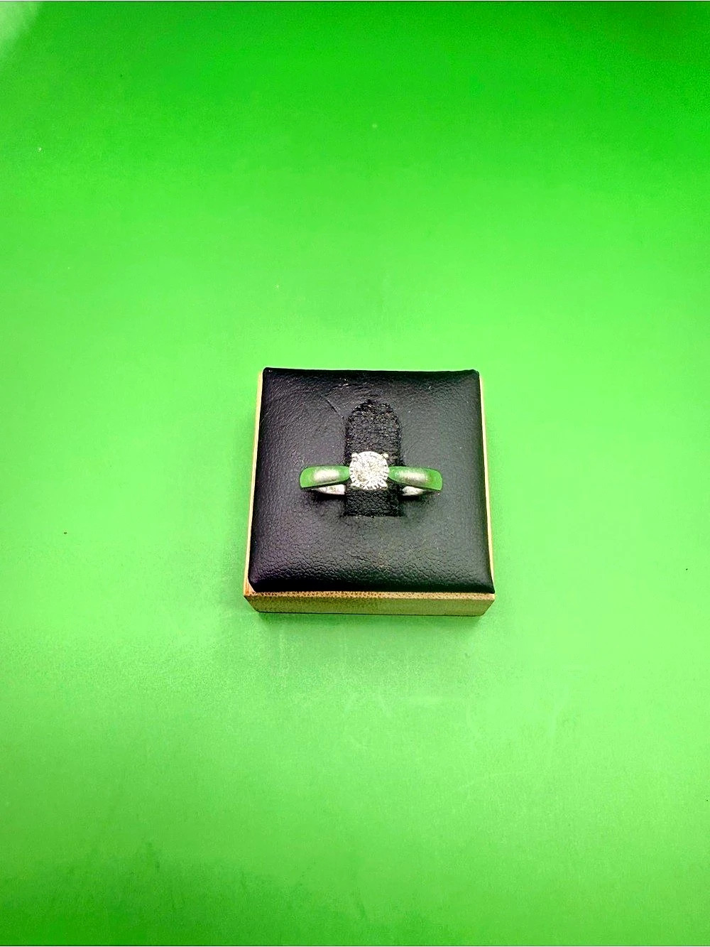 14k White Gold .25 Ctw Diamond Ring Size 7